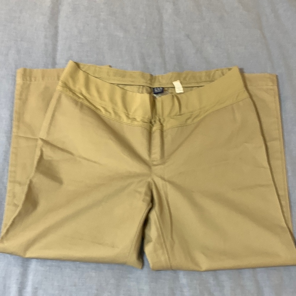 Maternity trousers